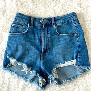 Zara jean shorts never worn- Womens size zero